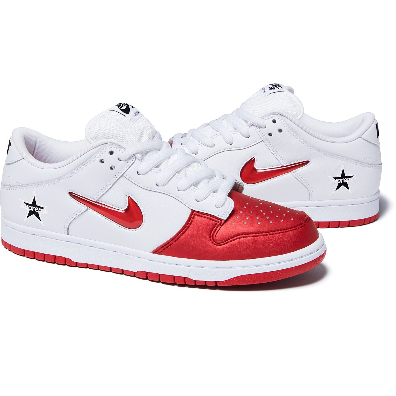 Supreme®/Nike® SB Dunk Low view 9